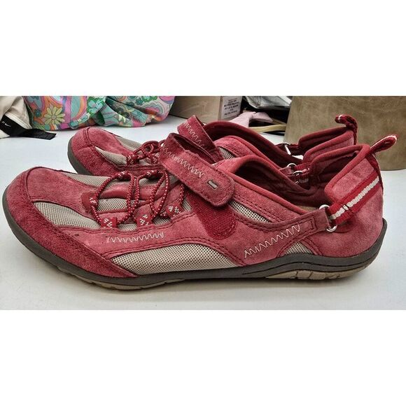 Red Suede & Mesh Womens Comfort Walking Shoes With Adjustable Strap Size 8 - Picture 4 of 11